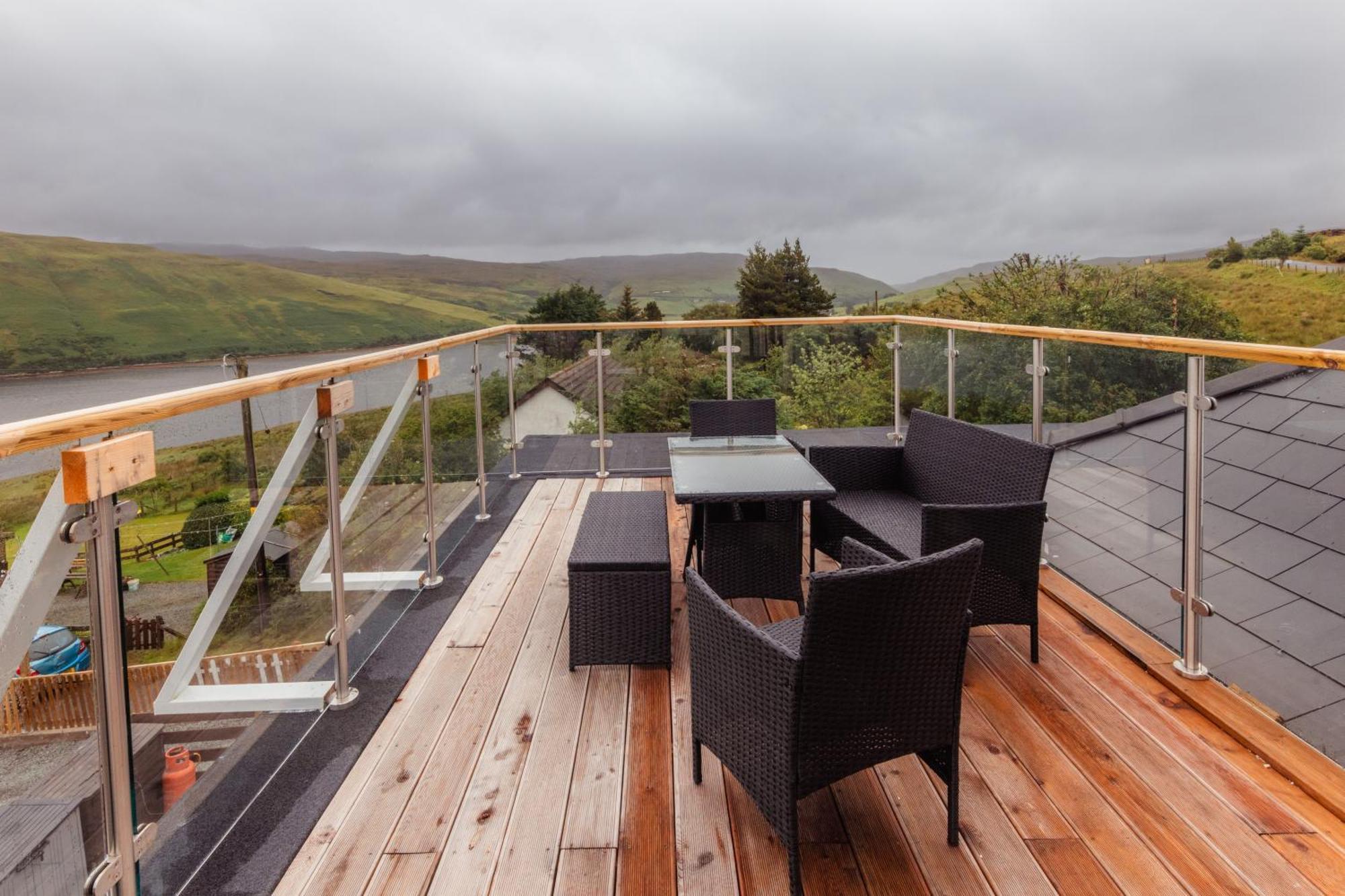 Luxury Cottage With Stunning Views By Fairy Pools 4 Carbost  Exterior photo